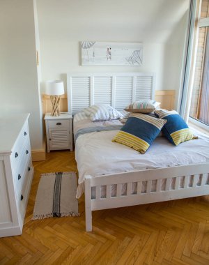 Modern ışık yatak odası iç ahşap tarzı