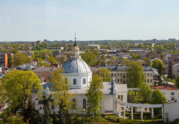Havadan görünümü katedral ve şehir. Daugavpils, Letonya