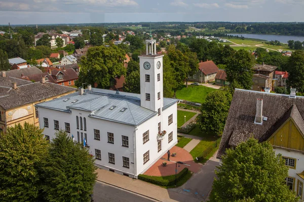 Viljandi városháza épületre. Észtország. — Stock Fotó