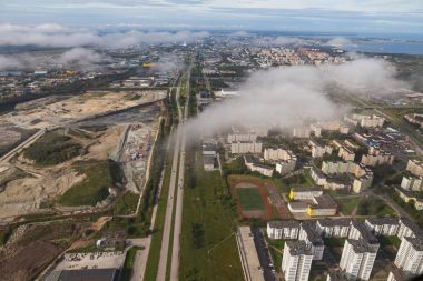 Avrupa bir banliyösünde hava görünümünü. Eski Cevheri madeni ve oturma blokları.