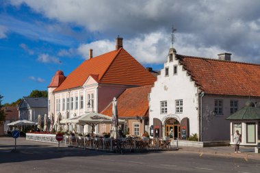 Estonya, Kuressaare, 22 Eylül 2016 - Kuressaare Merkezi city, güneşli bir gün
