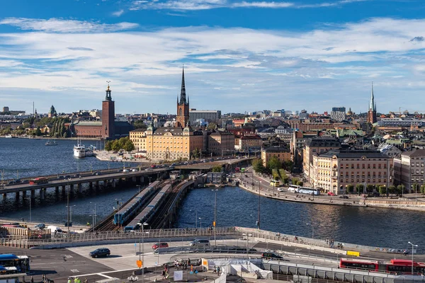 STOCKHOLM, SWEDEN - SEPTEMBER, 16, 2016: Cityscape image during daytime with sun light. Pemandangan panorama kota tua . — Stok Foto