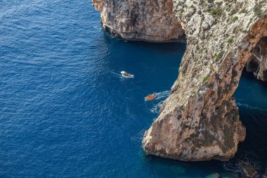 Tekne Turu Malta'da Blue grotto çevresinde