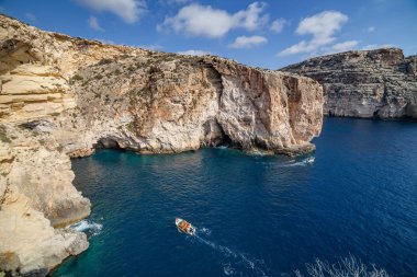 Tekne Turu Malta'da Blue grotto çevresinde