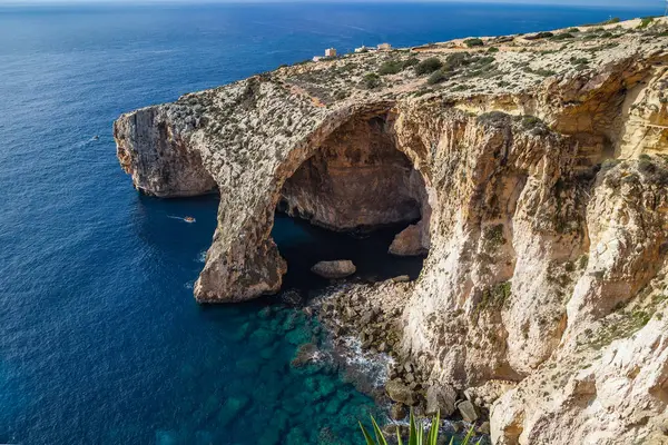 Mavi Mağara kireçtaşı ark, Malta Adası'nın görkemli doğa Simgesel Yapı
