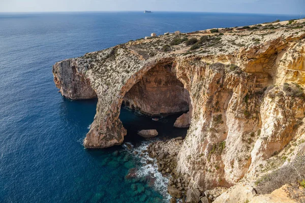 Mavi Mağara kireçtaşı ark, Malta Adası'nın görkemli doğa Simgesel Yapı