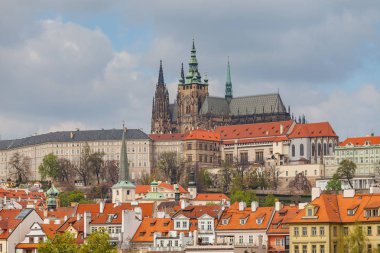 Prag Şatosu ve Çek Cumhuriyeti Prag 'daki St. Vitus Katedrali