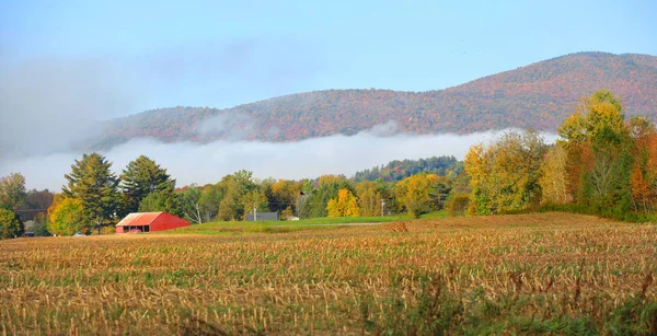 Scenic autumn landscape in Rural Vermont — Stock Photo, Image