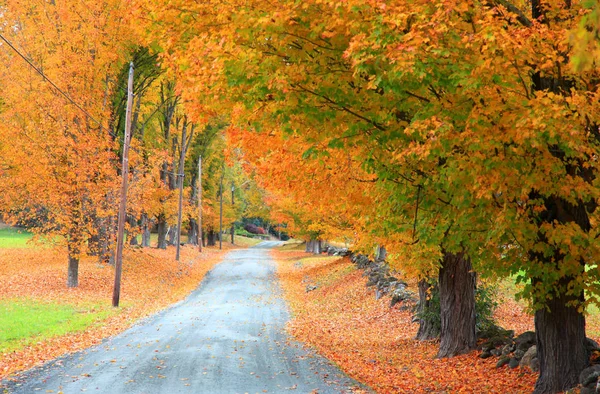 Γραφική φθινοπωρινή κίνηση στην αγροτική Vermont — Φωτογραφία Αρχείου