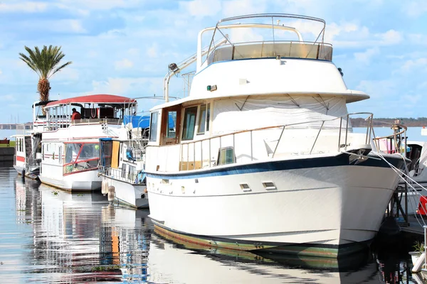 Яхти в озера Монро в штаті Флорида Sanford — стокове фото