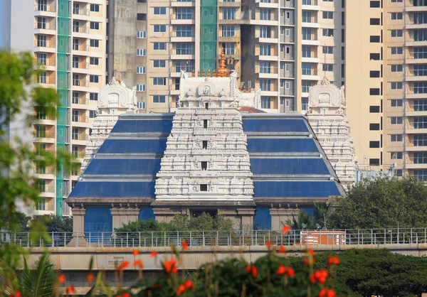 Iskcon ναός στην πόλη Μπανγκαλόρ της Ινδίας — Φωτογραφία Αρχείου