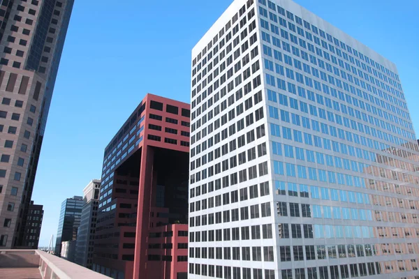 Edifícios altos em Downtown Saint Louis Missouri — Fotografia de Stock