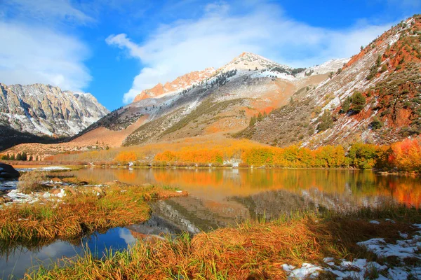 Kuzey göl manzara Sierra Nevada dağlarında — Stok fotoğraf