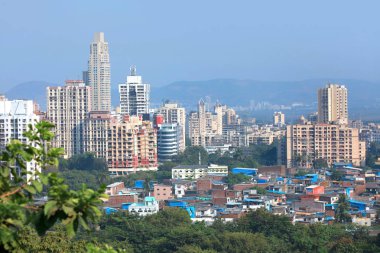 Mulund Batı, Mumbai banliyösünde