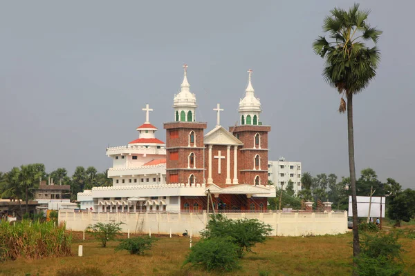 Grande chiesa nello stato dell'Andhra pradesh in India . — Foto Stock