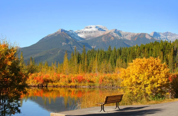 Beautiful Autumn Landscape Banff National Park — Stock Photo, Image