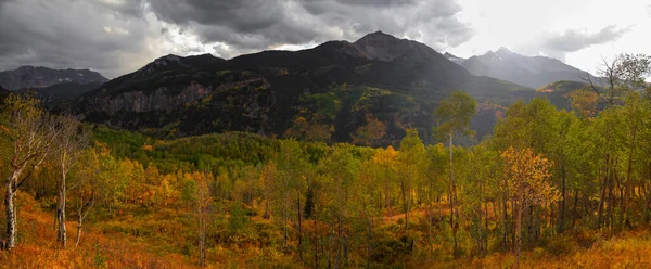 San Juan Dağları Colorado Daki Sonbahar Manzarasının Panoramik Görüntüsü — Stok fotoğraf