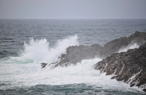 爱尔兰科克郡，暴雨天气下的米森头像海岸线 — 图库照片