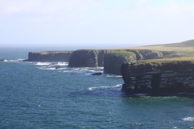 Döngü kafa kayalıklarla