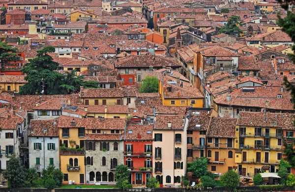 Verona renkli evleri — Stok fotoğraf