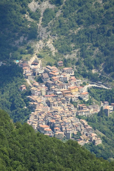 Vallepietra の空撮 イタリア ラツィオ州 — ストック写真