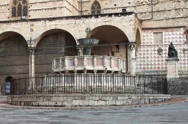 Fontana Maggiore in Perugia — Stockfoto