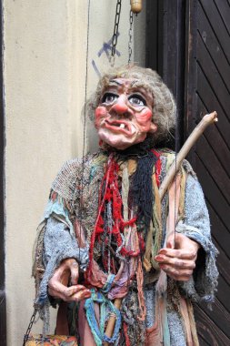 Prag'da bir dükkanda geleneksel kuklalar