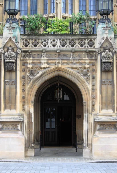 Entrance of Westminster Palace — Stock Photo, Image