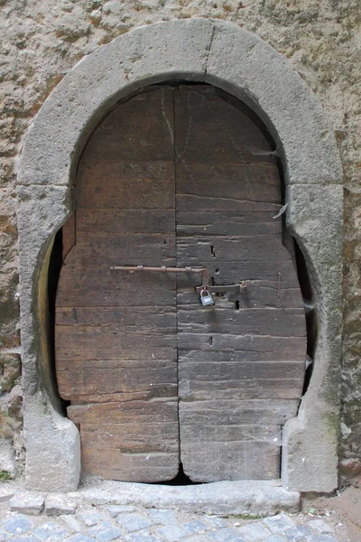Középkori bejárati ajtó — Stock Fotó