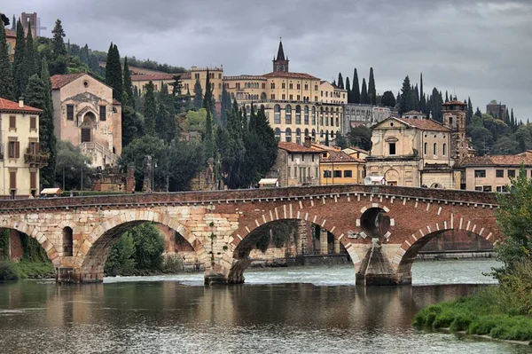Ponte Pietra bridge in Verona — Stock Photo, Image