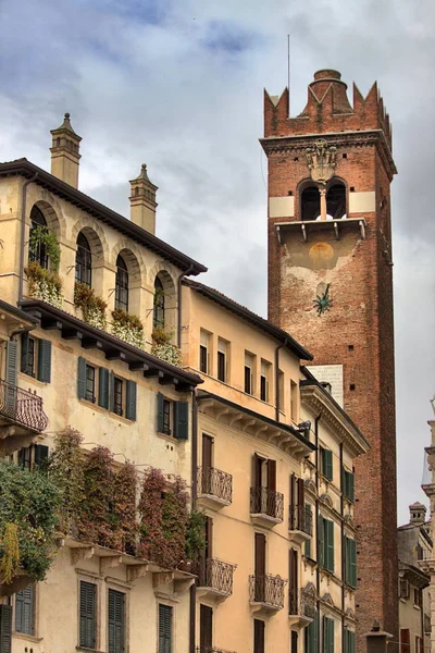 Gardello tower in Erbe square — Stock Photo, Image