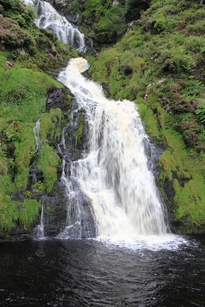 Assarancagh-vízesés a Donegal megye — Stock Fotó