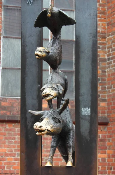 Monument of Bremen Town Musicians in Riga — Stock Photo, Image