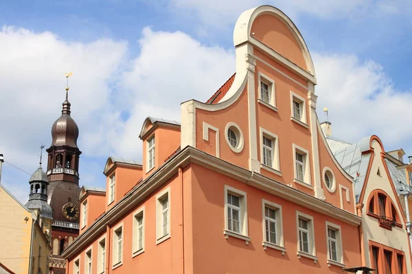 Stedelijke schilderachtige oude stad van Riga — Stockfoto