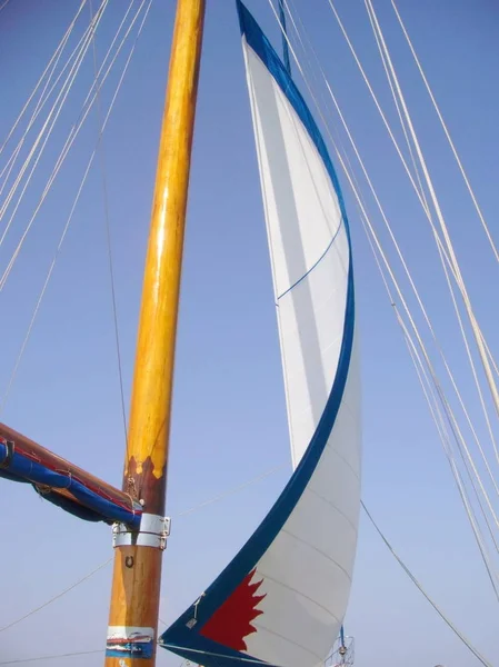 Sail billowing in wind — Stock Photo, Image