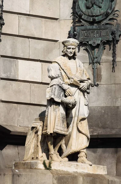 Статуя Вісенте Pinzon — стокове фото