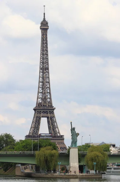 Городской пейзаж Парижа — стоковое фото