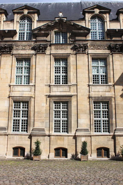 Renaissance building in Paris — Stock Photo, Image