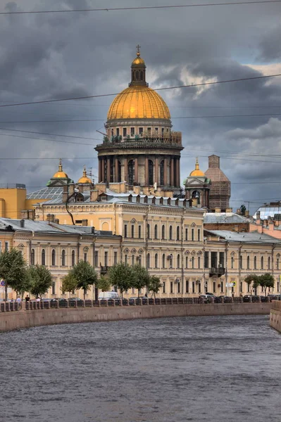 Stedelijke toneel van Sint-Petersburg — Stockfoto