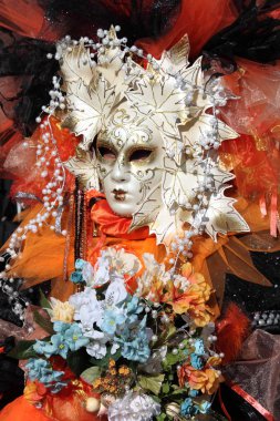 Venedik karnaval maskesi