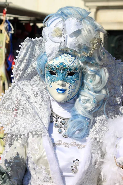 Person in Venetian costume — Stock Photo, Image