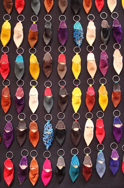 Colorful keychains for sale in Marrakech — Stock Photo, Image