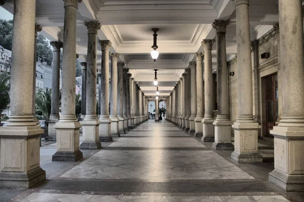 Colonnade în Karlovy Vary — Fotografie, imagine de stoc