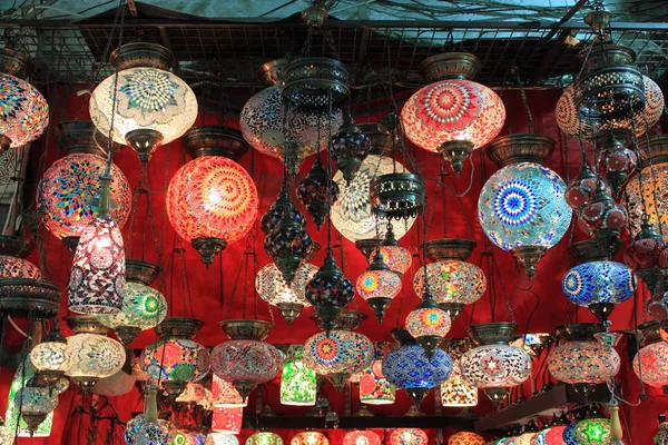 Arab Lámpák Eladó Egy Piaci Standon Isztambulban Törökország — Stock Fotó
