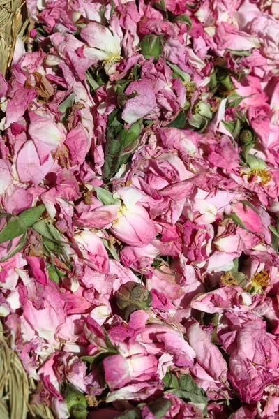 Rosenblätter Zum Verkauf Einem Marktstand — Stockfoto