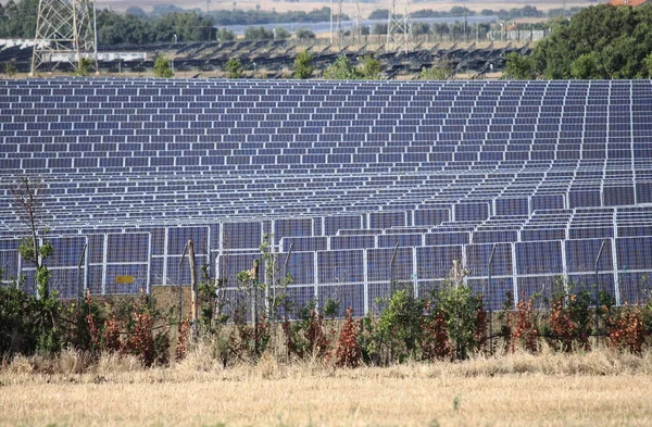 Centrais Eléctricas Que Utilizam Energia Solar Renovável — Fotografia de Stock