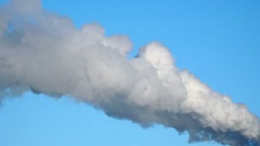Emisyon üzerinden endüstriyel Fabrika boru duman