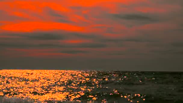 Tenger, vagy óceán naplemente. — Stock videók