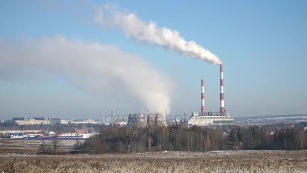 Dýmky z rostlin nebo tepelné elektrárny. Cyklických video, cinemagraph. — Stock video