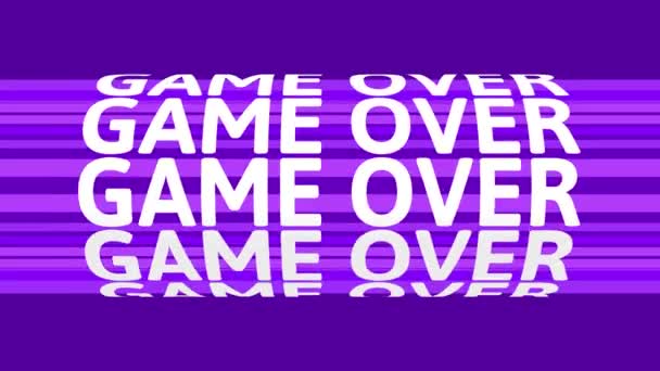Animación digital de Game Over texto girando en forma de cilindro CG animado con patrón de rayas púrpura. Representación 3D sobre fondo púrpura . — Vídeos de Stock